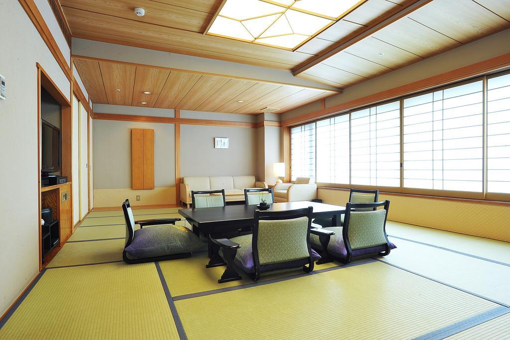 Hida Takayama Onsen Takayama Green Hotel Keio Group Hotels Exteriér fotografie A traditional Japanese room